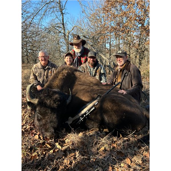 CHOCTAW LODGE: 3-Day Choctaw McNab for One Hunter/One NH in OK - Includes Trophies & More