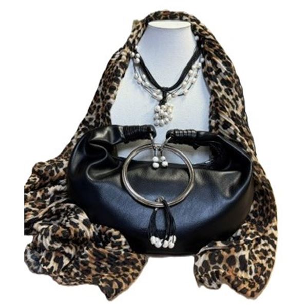 (NEW!) EDA ROSE / MARK & CAROL LITTLE: Freshwater Pearl Jewelry and Ladies Accessories