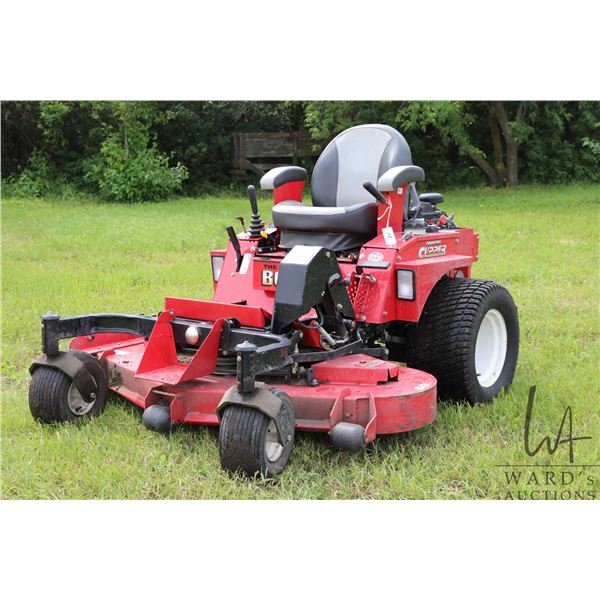 Country Clipper 60" zero turn mower model 2660KALJ-SR1210L, 220 hours, Kawasaki FD731V 26hp motor, S