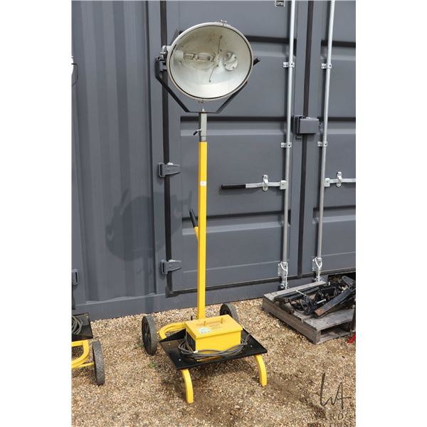 Canadian Electrical Products 400 watt mercury Halide jobsite lamps