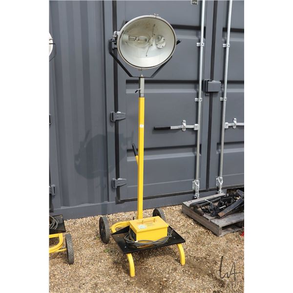 Canadian Electrical Products 400 watt mercury Halide jobsite lamps
