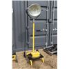 Image 1 : Canadian Electrical Products 400 watt mercury Halide jobsite lamps