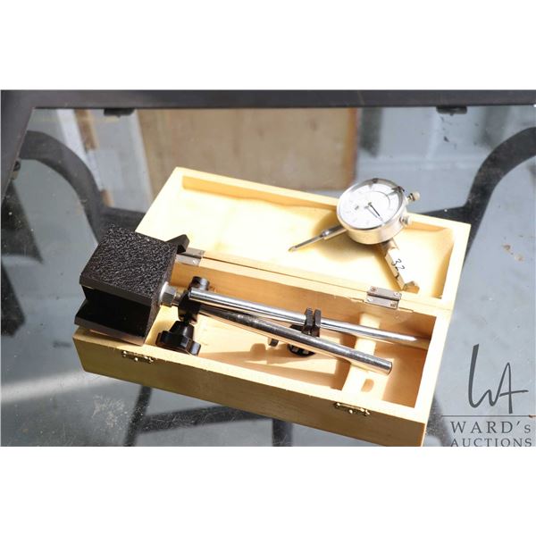 Magnetic dial indicator base with dial indicator