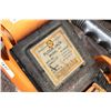 Image 4 : Strongarm 4400lb floor jack
