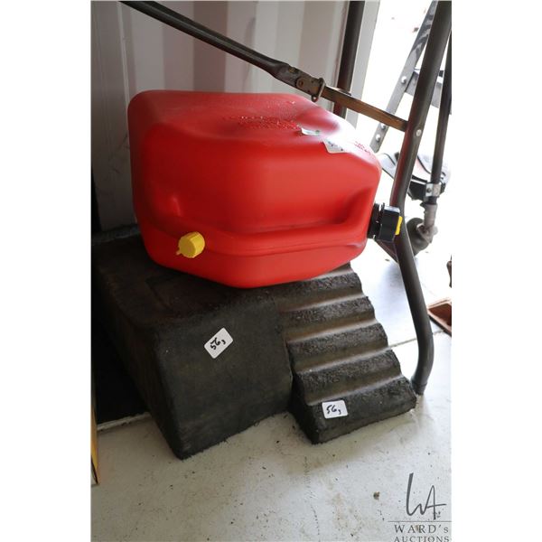 Pair of rubber car ramps and a 25L jerry can