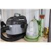 Image 1 : Bissel Little Green carpet shampooer and a Maximum 16l 5.5hp shop vac, both working at time of catal