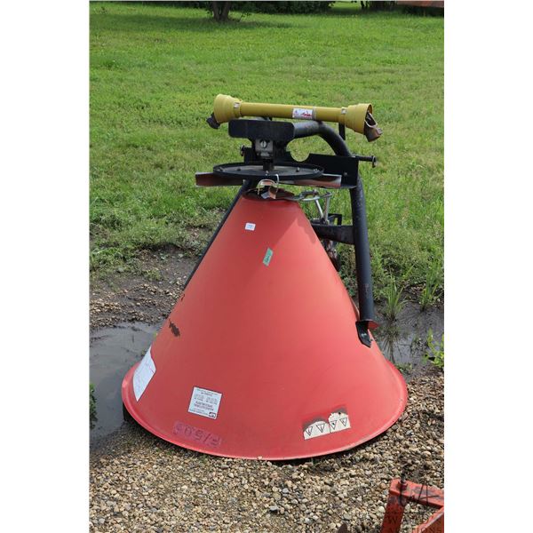 Faza F500 fertilizer and seed spreader with PTO drive shaft