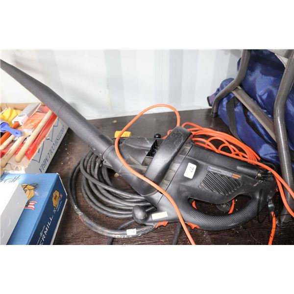 Black and Decker 110v chorded blower with extension cords