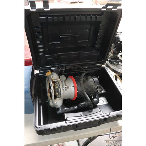 Sears Craftsman 800 router with hardcase, working at time of catalouging