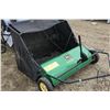 Image 4 : John Deer 42" pull type sweeper