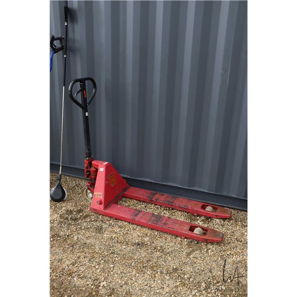 Princess Auto Hydraulic pallet jack