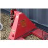 Image 3 : Princess Auto Hydraulic pallet jack