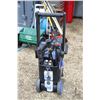 Image 2 : Simoniz 2000 PSI electric pressure washer with swappable heads and tips, working at time of catalogi