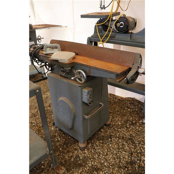 Rockwell Delta 42" x 6" planer jointer, working at time of catalouging
