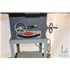 Image 4 : Beaver table saw 8" table saw with table extensions, 53" wide work surface, working at time of catal