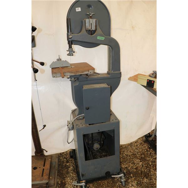 Rockwell 14" bandsaw, working at time of catalouging