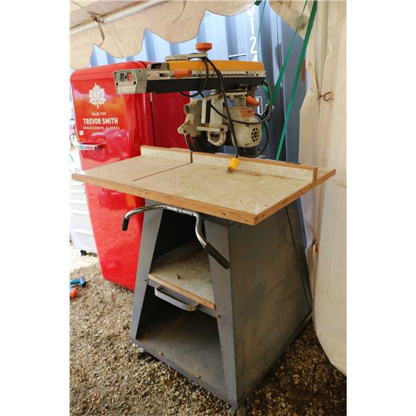 Black and Decker commercial duty 10" radial arm saw working at time of catalouging