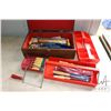 Image 1 : Portable tool/parts tray, selection of chisels and a hinge lid box w/assorted chisels including Mill