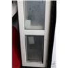 Image 2 : 3 matching vinyl framed sliding windows. Outside dim 13.5 X 38 inches