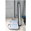 Image 1 : 2 LED likesuns model 1000W grow light, a 36in long LED shop light