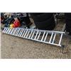 Image 1 : Werner 28ft 250 pound aluminum extension ladder
