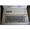 Image 2 : Vintage 1980s Apple IIE with Apple Duo Disk, and Apple Monitor. See photos for internals , untested 