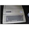 Image 2 : Vintage 1980s Apple IIE. See photos for internals , untested at time of cataloguing
