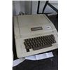 Image 1 : Vintage Apple II. See photos for internals , untested at time of cataloguing