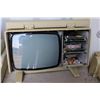 Image 8 : Vintage 1980s Apple Lisa 2 computer with keyboard. Tear in screen fabric. See photos for internals ,