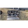 Image 1 : Heavy duty equalizer hitch