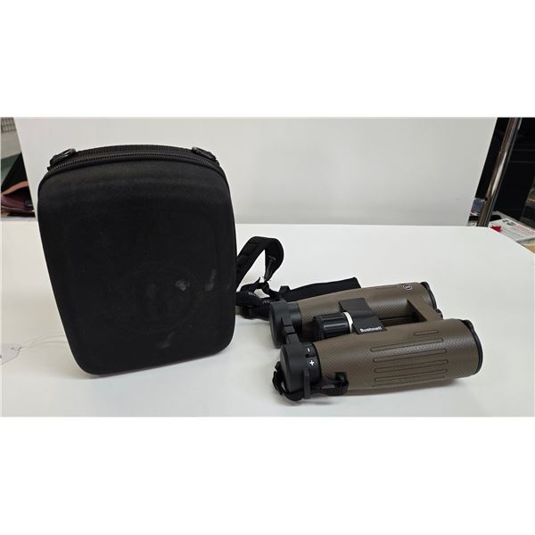 Bushnell Force 10x42 binoculars with carry case