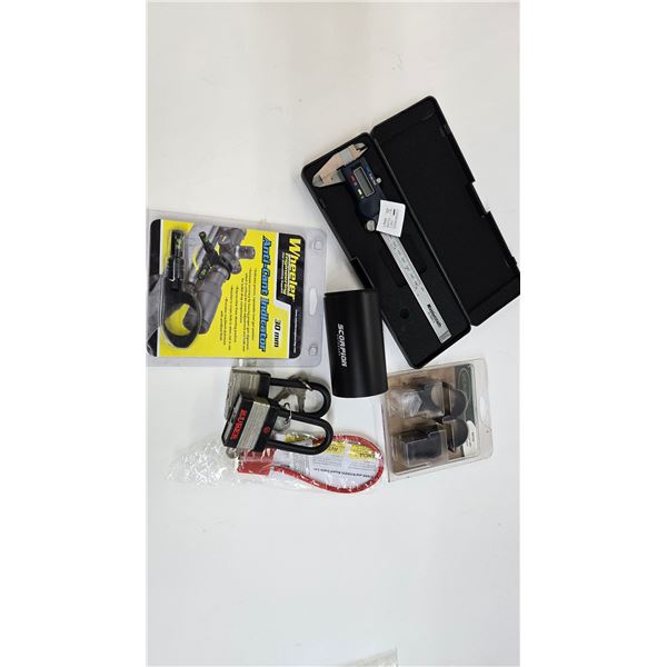 Selection of gun related items including Weaver 3mm HI EXT rings, Wheeler Anti-cant indicator, 3 rif