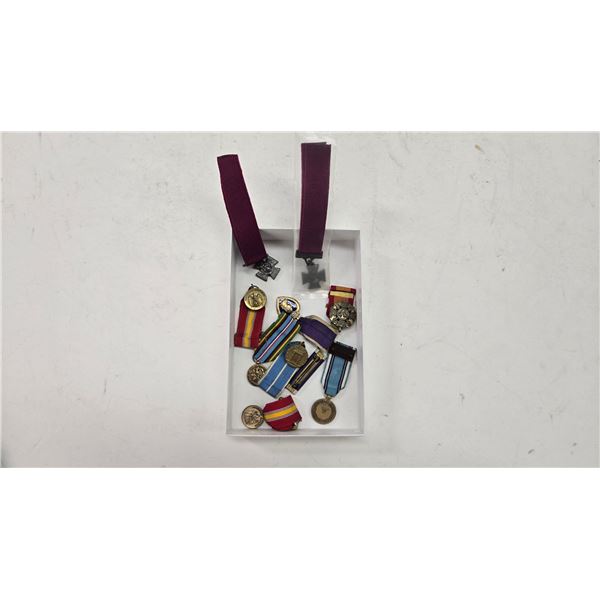 9 miniature medals including Purple Heart with bar, 2 Victoria Cross, 2 US National Defense, Korean 