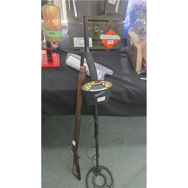 Seclusion 30 metal detector working and a toy cap gun Freedom Rife 1776