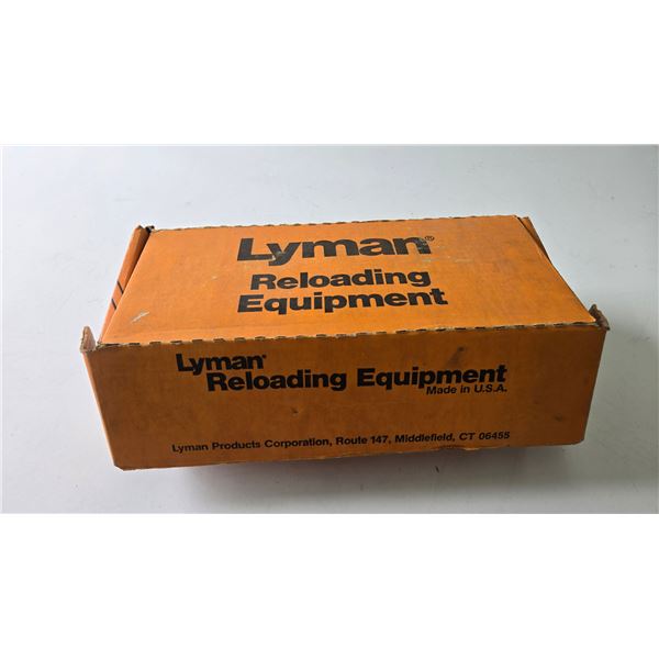 Lyman 450 sizer lubricator with gas check seater and Alox lubricant. Appears unused