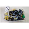 Image 1 : Selection of cable and trigger locks