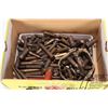 Image 2 : Good mix of mostly vintage amo and brass including rifle, shotgun and pistol. See photos for list