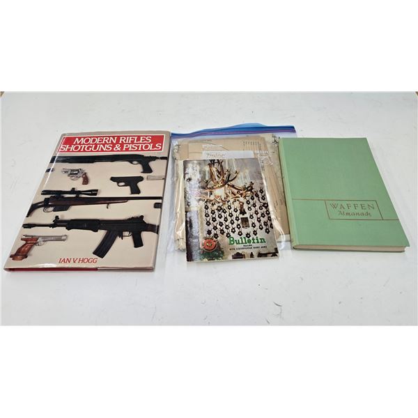 Modern Rifle, Shotgun & Pistol hardcover boo,Waffen Almanch hardcover book and a selection of vintag
