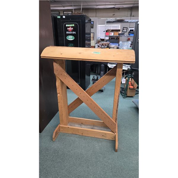 Well built wooden saddle rack