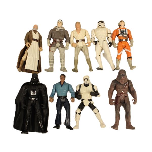 A Set Of (9) 1995 Star Wars Action Figures.
