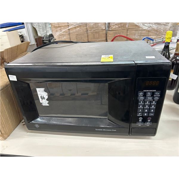 GE Black M/W Oven