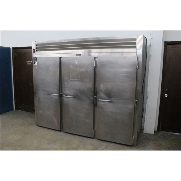 Traulsen SS  3-Dr. Rack Roll In Ref.  (36 Degrees)