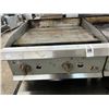Image 1 : CPG  Gas  18"  X  18"  Flat Grill
