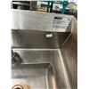Image 2 : 2-Eagle Large Wall Mount Hand Sink w/Surround - 2 X $