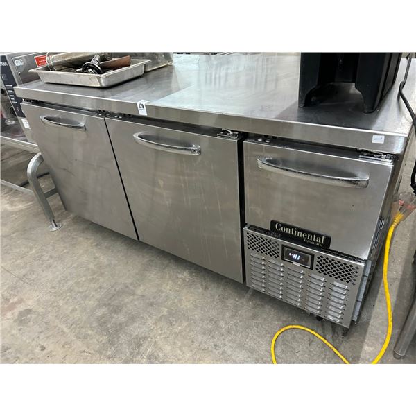 Continental  6'  3-Dr. Rolling Ref. Worktop w/Digital  R/O