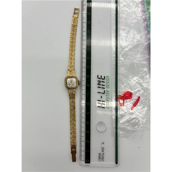 Cardinal Vintage Women’s Watch