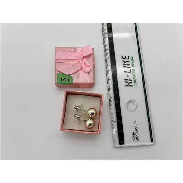 Elegant Ball Style Earrings