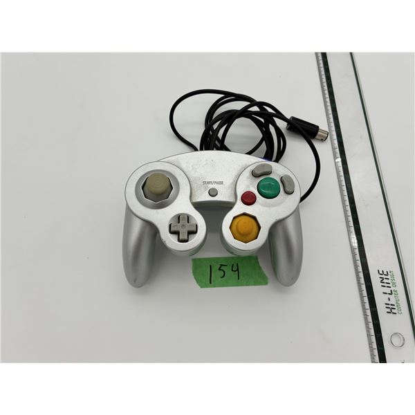 Nintendo GameCube Controller – Silver (Aftermarket)