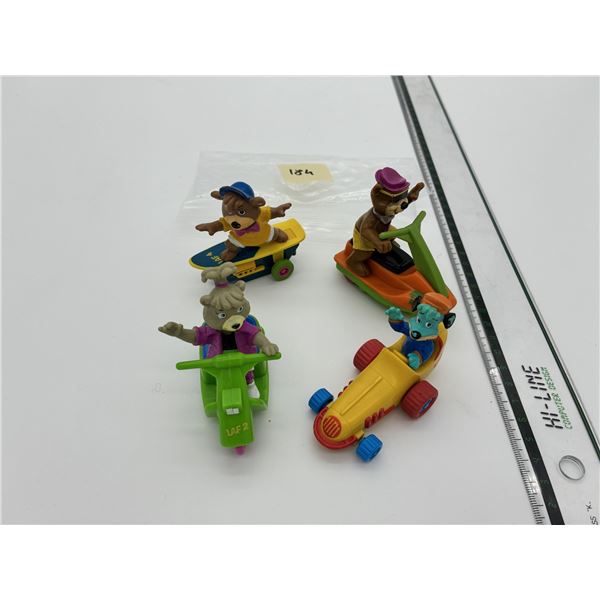 McDonald’s Yogi Bear Toy Lot (4)