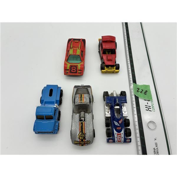 Hot Wheels / Matchbox Diecast Lot (5) – Vintage